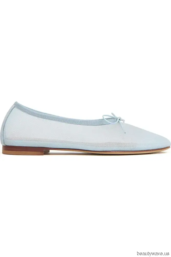 Here’s How to Ensure Your Stylish Summer Flats Fit in During Fall