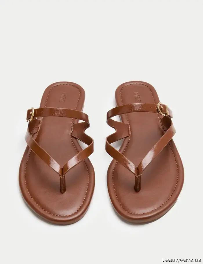 I've Discovered It: This Stylish Sandal Color Trend Matches Every Dress.