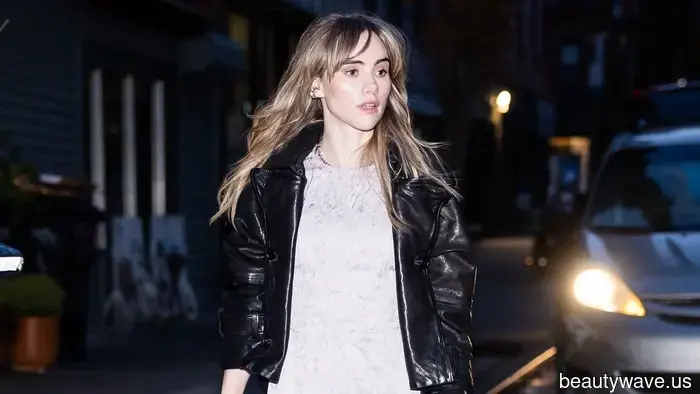 Wenn Sie ein Kleid mit Stiefeletten tragen möchten, ist dies der Trend, der am wenigsten veraltet aussieht.