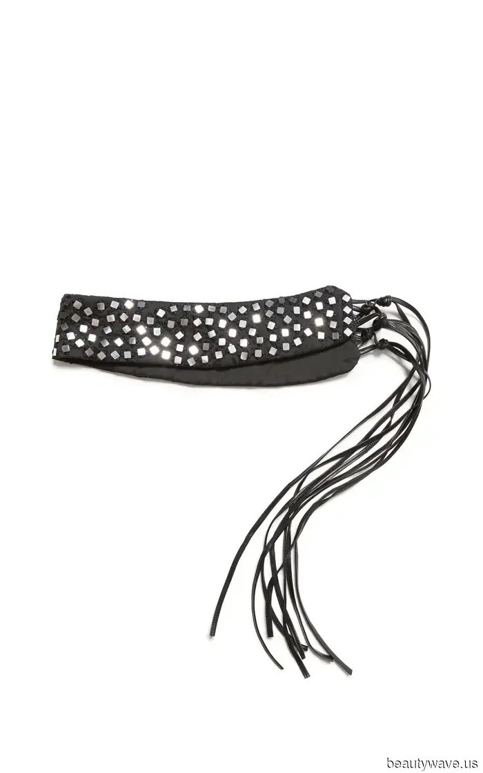 6 Personality-Driven Accessories That Are Influencing Trendy Summer Fashion