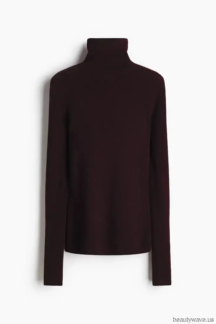 Elite Dressers Are Revamping This Once Disdained Color: Here's How to Style Aubergine This Winter