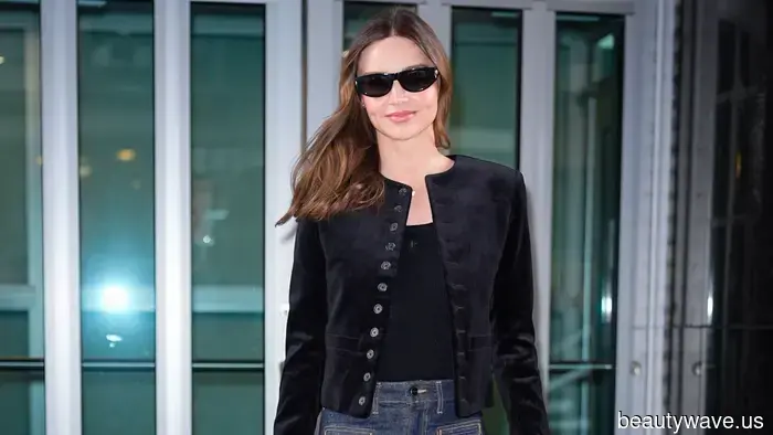 Vistos en Nueva York: Supermodelos fuera de servicio usando estos jeans de chica francesa con botas para la primavera