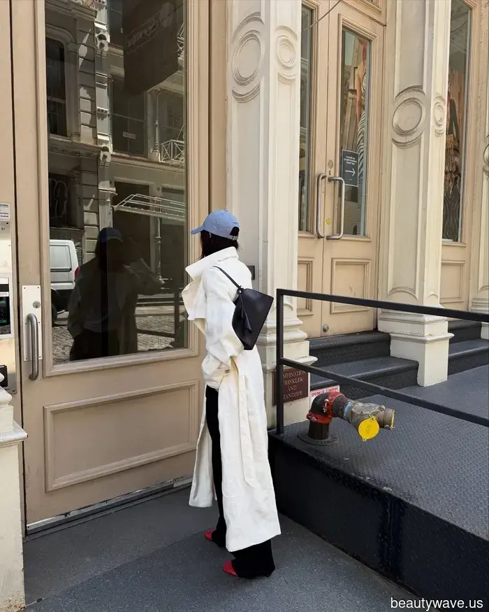 The "Barely-There" Look Has Returned—5 Tips to Perfect This Controversial Trend Beloved by Fashion Insiders for…