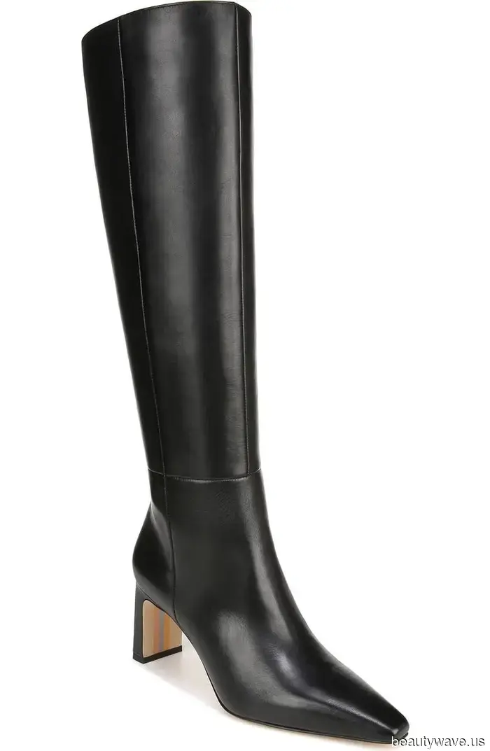 Move Over, Riding Boots—Recently, I've Been Reaching for This Flat Boot Trend More Frequently.