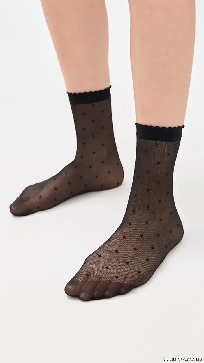 Predicción: Cada chica It llevará este accesorio con tacones para octubre.