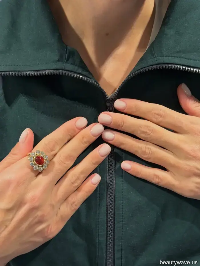 7 Herbst-Nagelideen, die Sie jetzt tragen können, um den Trends voraus zu sein
