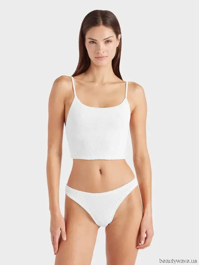 Auf Wiedersehen, schwarze Bikinis&mdash;Gen Z bevorzugt diesen cooleren Schwimmtrend, der nach 2026 fühlt.