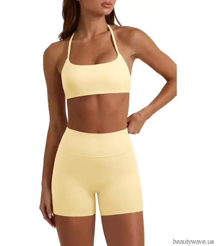 Heiße Mädchen mit kleinem Budget bestellen diesen süßen Trainingssets von Amazon diesen Sommer.