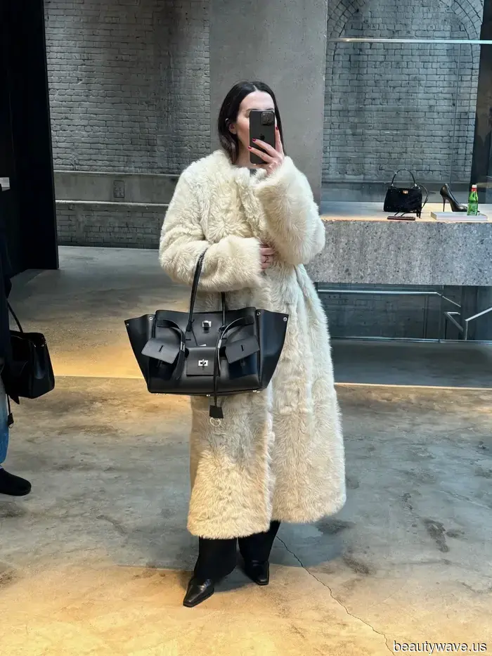 I'm a Stylist—Here Are the Only Bags You Require for a Flawless Capsule Collection.