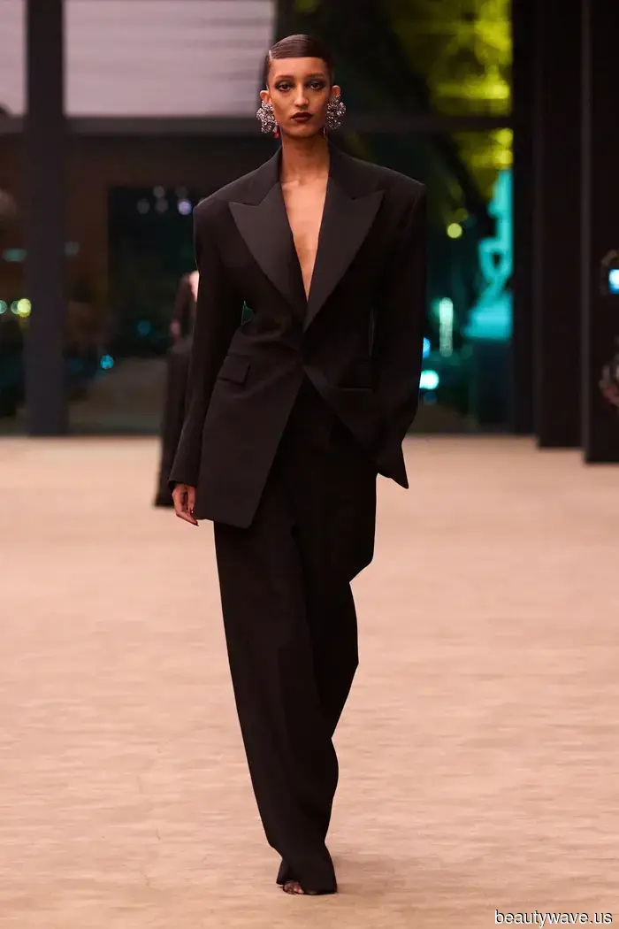 We are already aware of seven trends that every fashion-forward individual will be shopping for in Fall 2026.