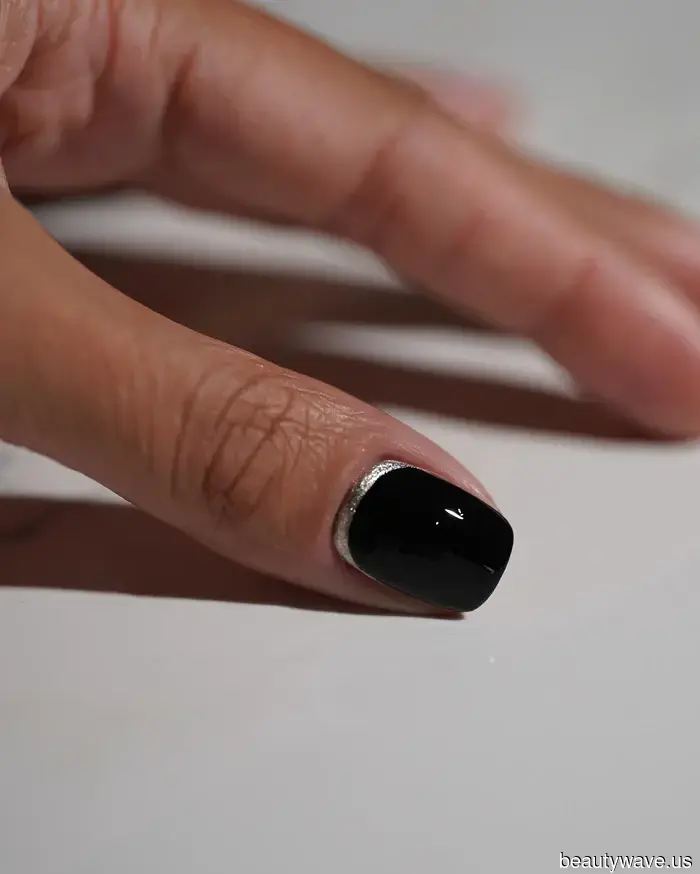 Dark manicures always exude elegance—here are 9 nail designs I'll be replicating this season.