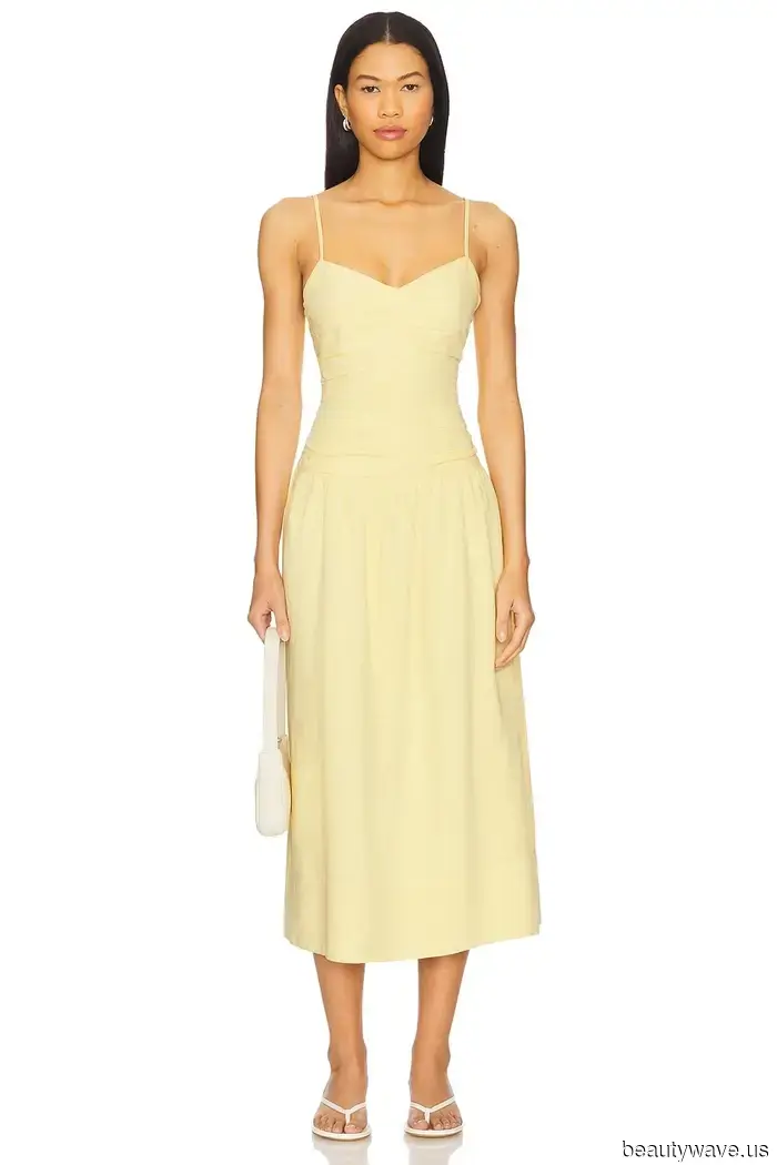 They Agreed—5 Dresses Worn by Real Brides for Their Engagement Photos