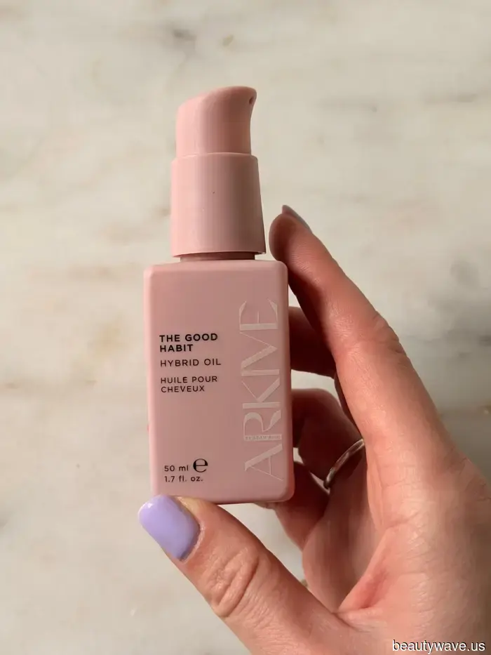 If you're aiming for long, healthy, and shiny hair, this is the product that experts recommend.