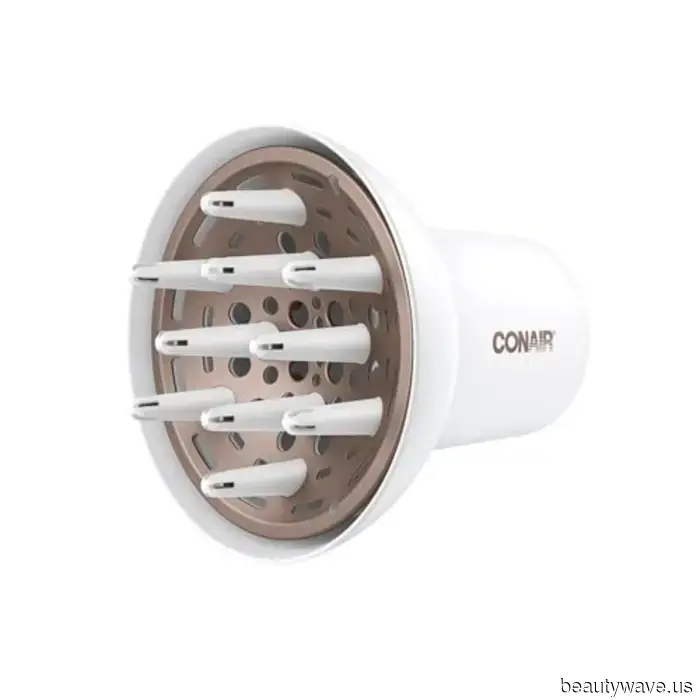 Neither a French Bob nor a '90s Blowout—14 Collarbone-Length Haircuts That Suit Everyone