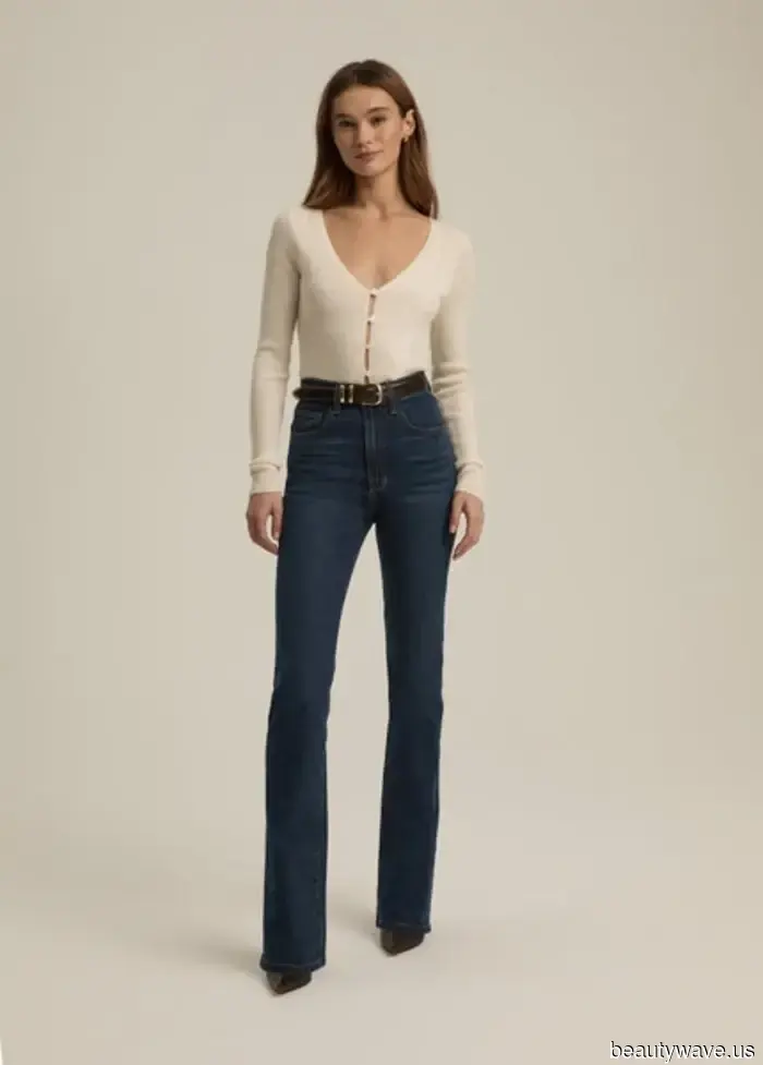 Coole Mode-Mädchen, die in L.A. leben, wählen dieses auffällig ähnliche Y2K-Grundstück über Skinny Jeans.