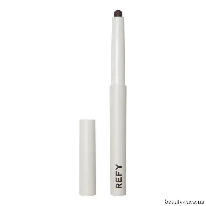 Try This Easy Lip Liner Method for Achieving Fuller Lips.