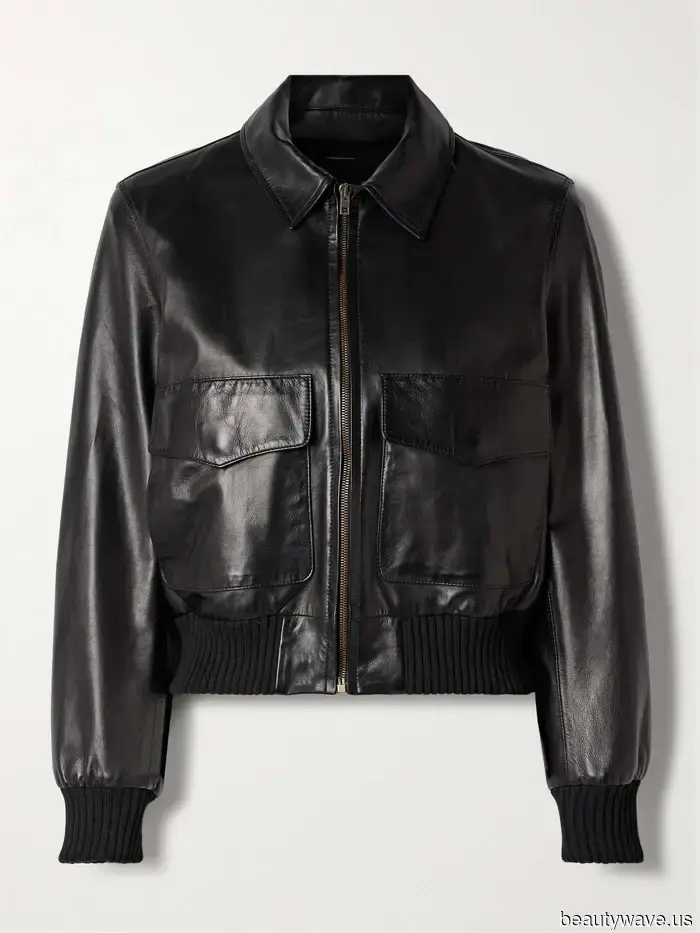 Three Decades Later, These Legendary ‘90s Outfits Still Appear Just as Stylish Now as They Did Back Then.