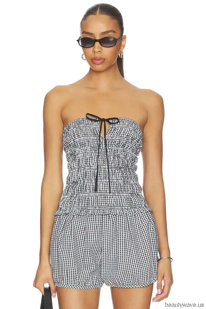 De repente, todos los geniales están usando jeans deslavados por el sol&mdash;Aquí te mostramos cómo combinarlos esta primavera.