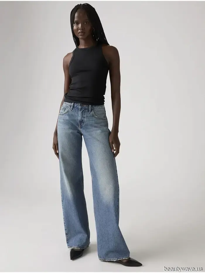 You might disagree, but It Girls believe this attractive shoe trend pairs better with jeans compared to mesh flats.