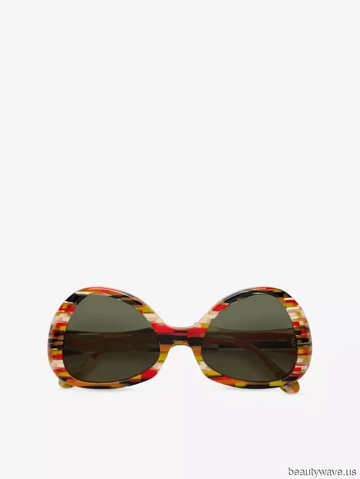 Spiacente, Minimalisti&mdash;Ogni Ragazza Cool Sta Indossando Questi 6 Mini Trend Massimalisti Questa Estate