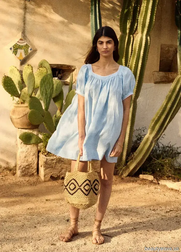 Apologies Linen, London girls are reviving the cool vibe of summer dressing with these 7 essential capsule wardrobe items.
