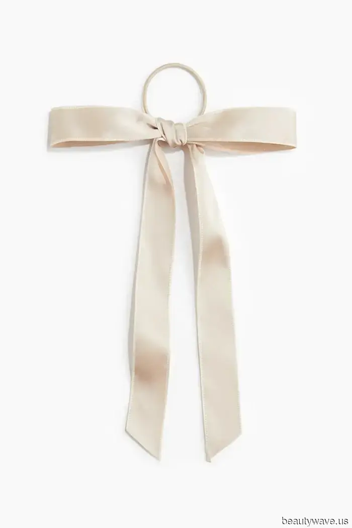 Goodbye, Slicked-Back Bun—This Is the Effortless Hairstyle I'll Be Rocking All Winter.