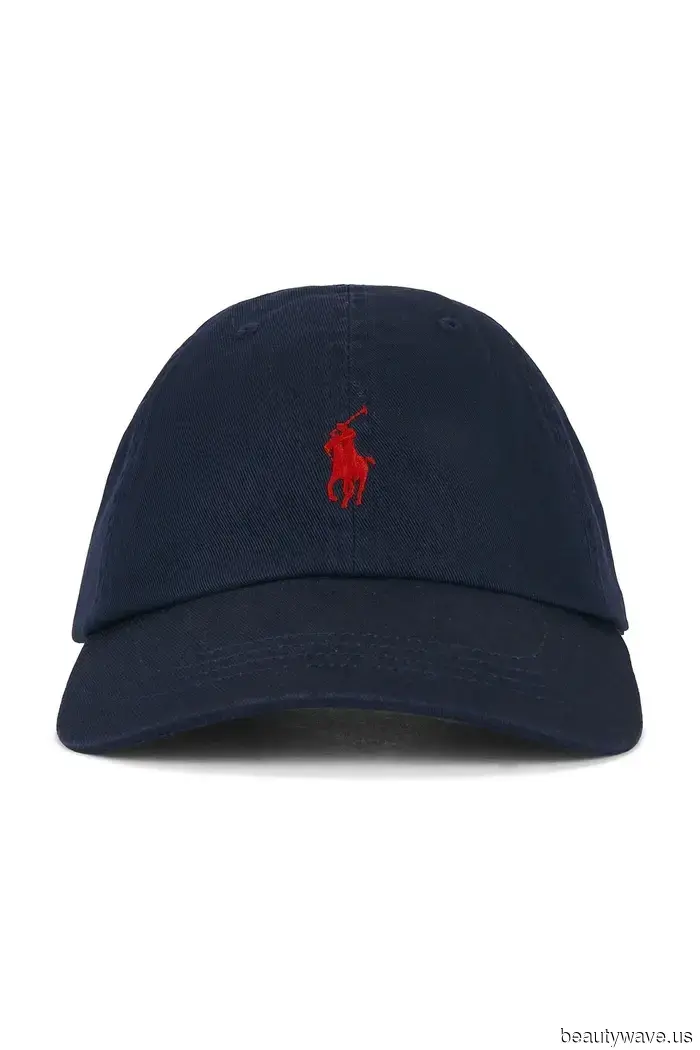 Forget the black shoes and black bag—this shoe and bag pairing looks so much cooler.