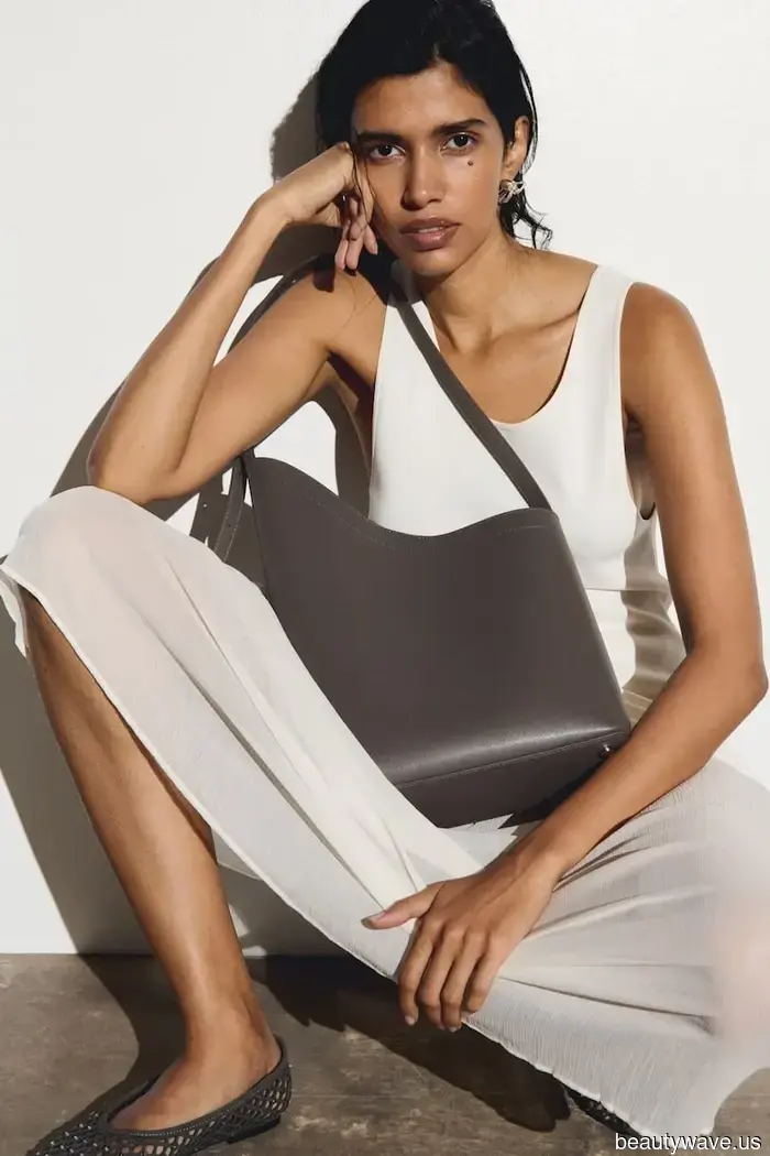 Alexa and Elsa Recently Showcased Winter's Upcoming Designer It Bag, Featuring the Season's Standout Color Trend.