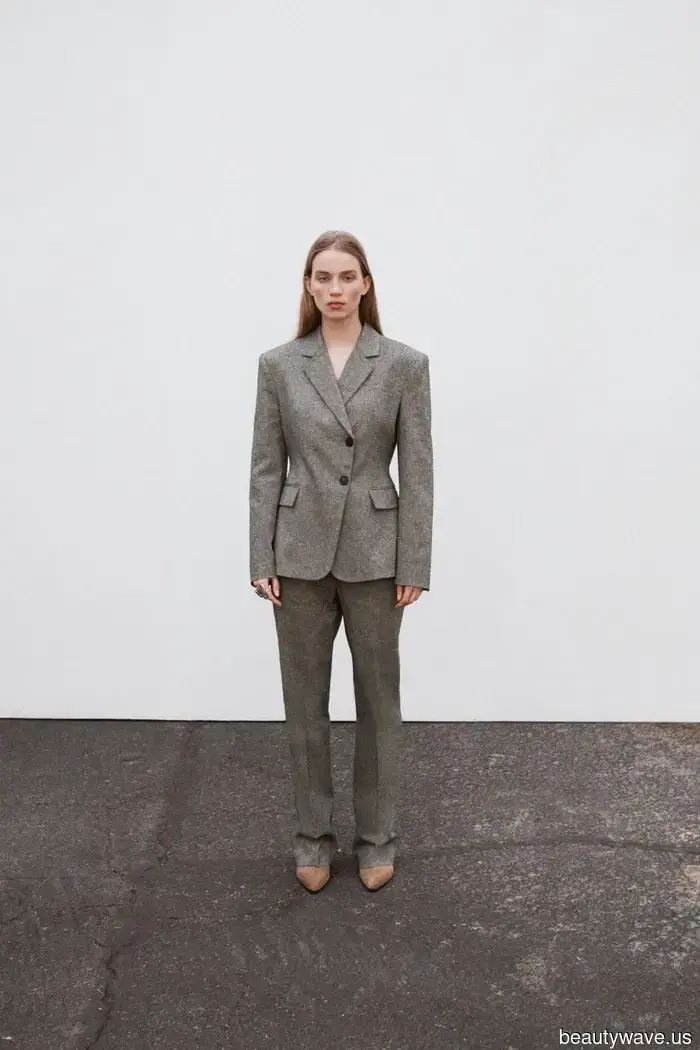 6 Stylish Blazer Looks That Trendy European Women Are Sporting