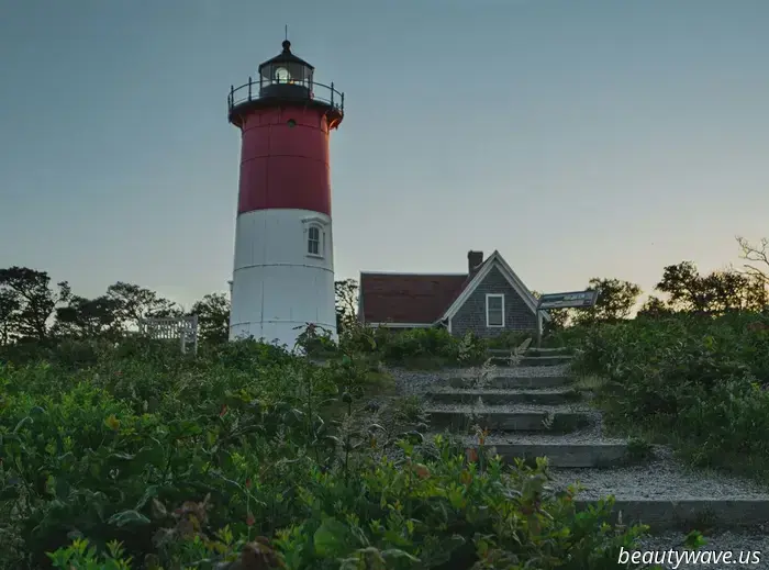 15 Coastal Grandma-Inspired Locations That Seem Plucked From a Nancy Meyers Film