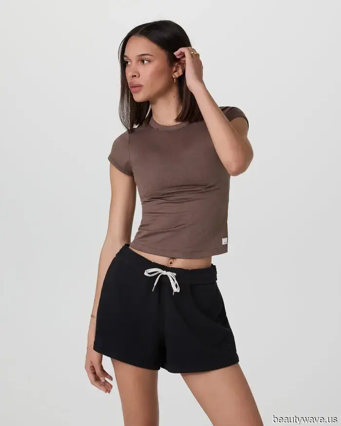 4 Piezas de Ropa Deportiva que la Gente en L.A. y NYC Está Abandonando&mdash;y sus Reemplazos de Chica Cool