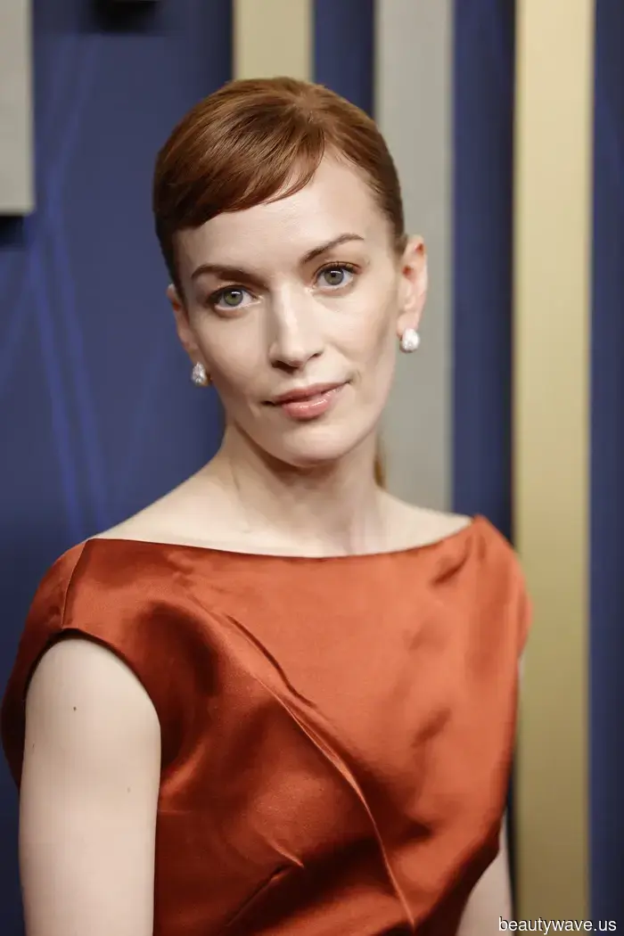 Considerateci ispirati: Questi sono i look di bellezza degli Emmy più degni di screenshot.