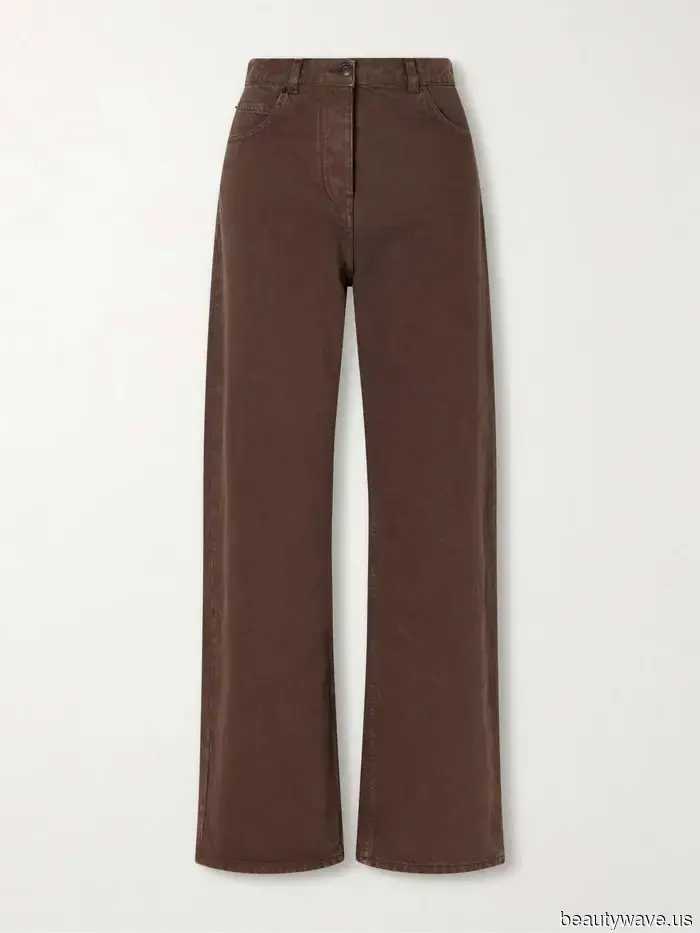 Nein, nicht Blue Jeans&mdash;die elegante Denim-Farbe, die leise die Garderoben in London und NYC erobert.