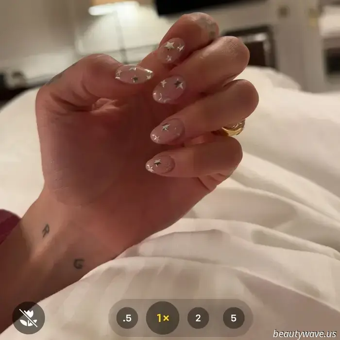Dua Lipa's Grand Prix manicure was so stylish for summer that I've been thinking about it even a week later.