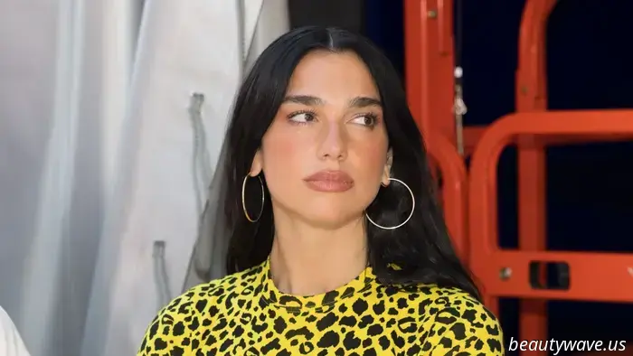 Dua Lipa's Grand Prix manicure was so stylish for summer that I've been thinking about it even a week later.