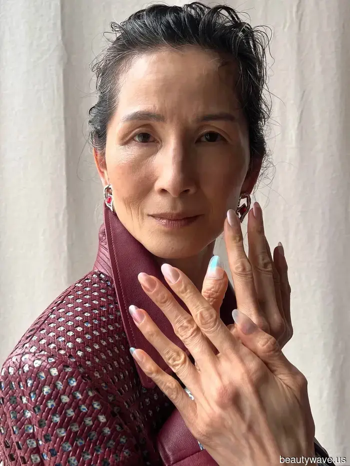 Chiamandolo: Queste manicure ispirate alle sirene di Chanel sono destinate a diventare virali