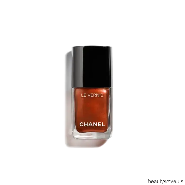 Ich bin ein Nagel-Trend-Experte—7 Herbst-zu-Winter-Maniküren, die "Voraus" schreien