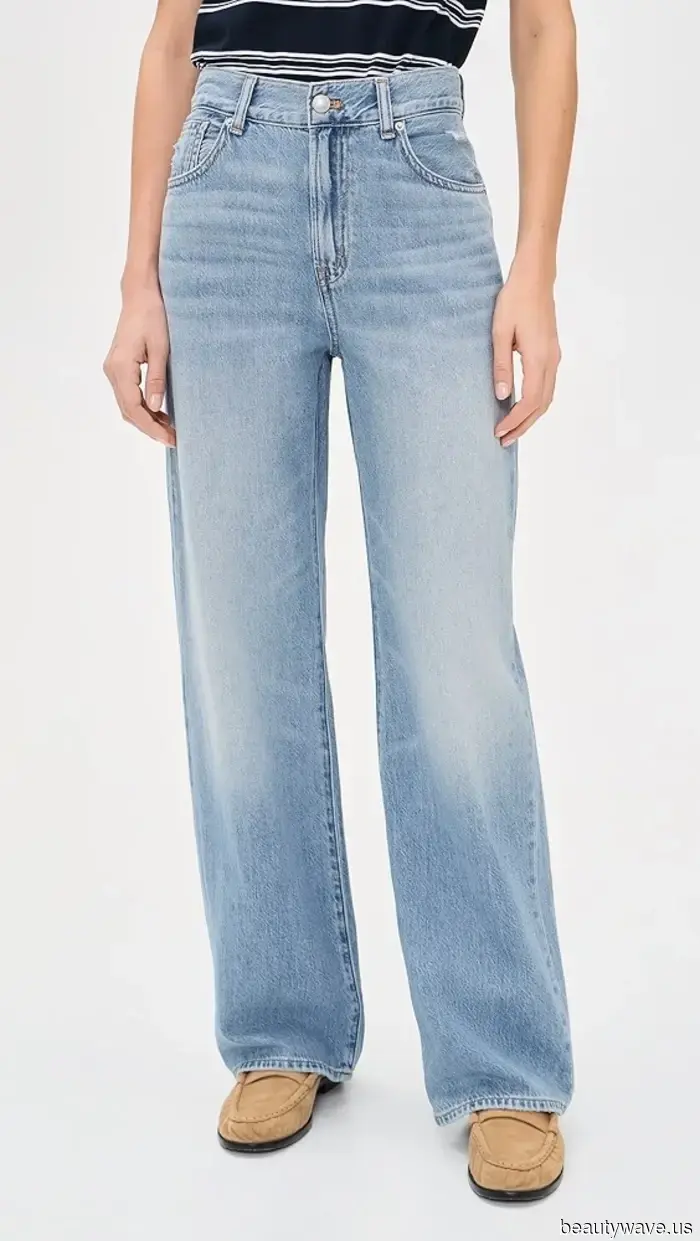 Sorry, Flats—This Spring, Everyone in Paris and NYC Is Wearing Only Jeans with Heels.