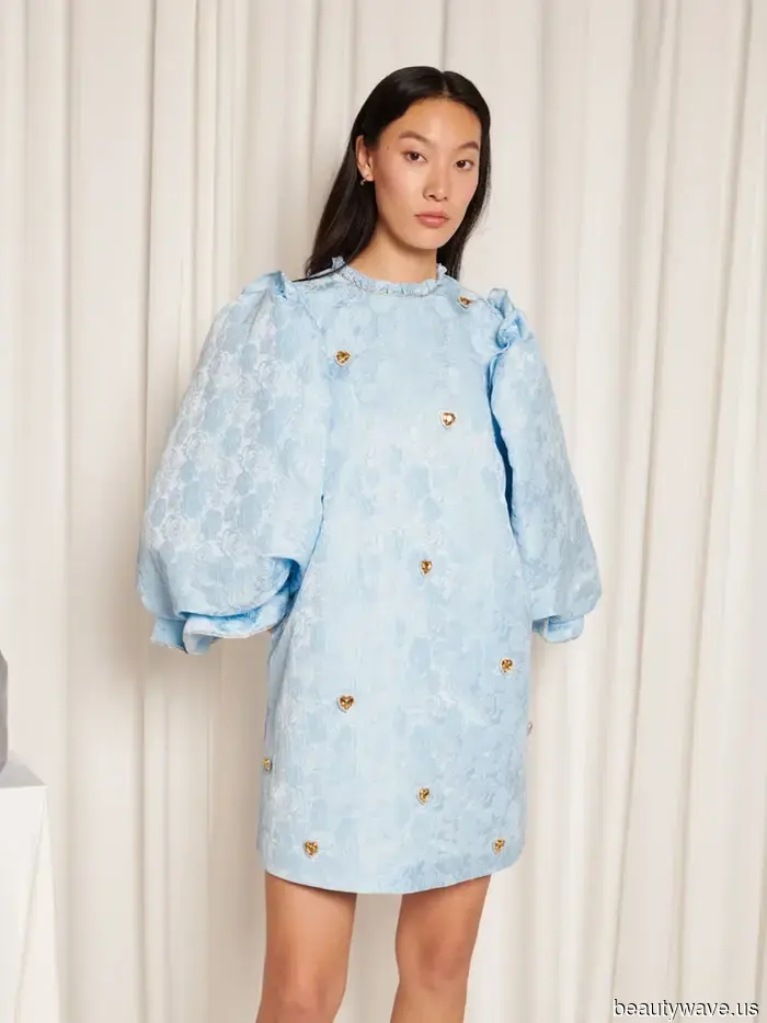 To appear wealthy and stylish while maintaining an effortless look at a wedding abroad, consider these 5 simple outfit ideas.