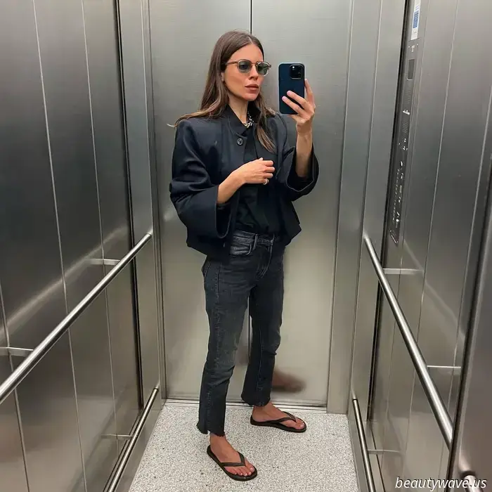 Is it just me, or are all the trendy girls opting for this denim style instead of baggy jeans?