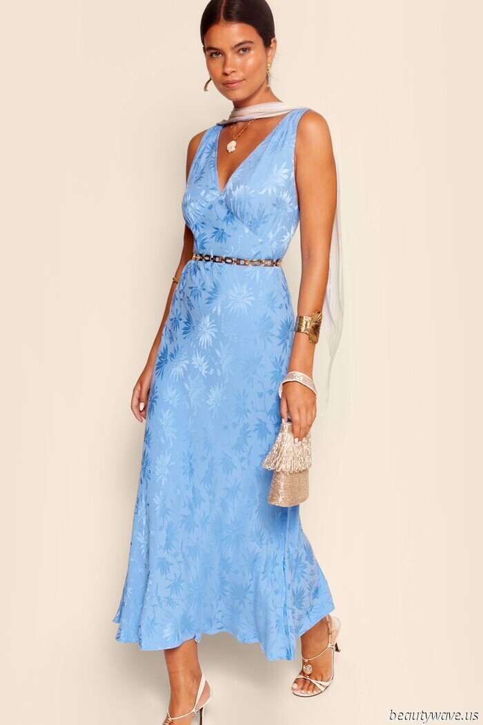 Certainly, black dresses are classic, but those with excellent taste are opting for elegant styles in these lovely colors this...