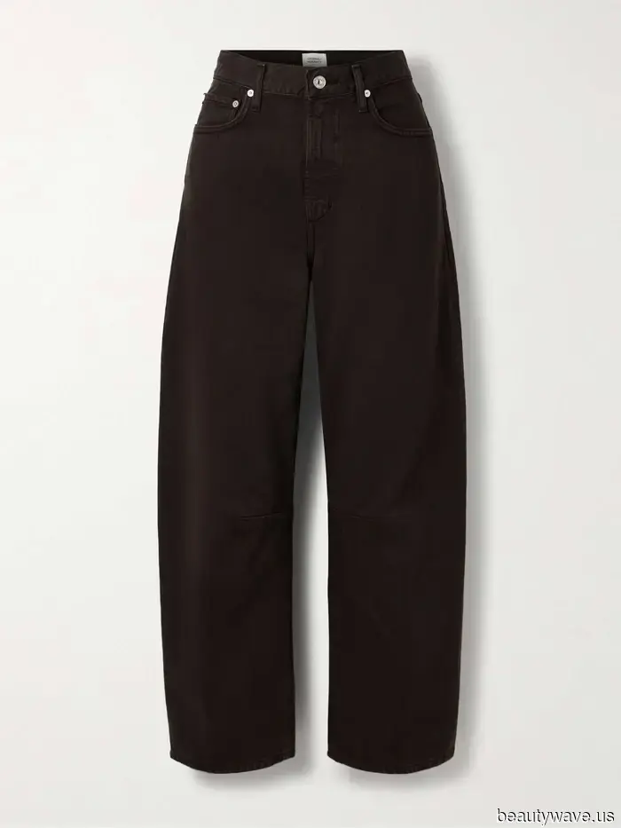 Barrel-Leg Jeans Are Making a Comeback This Autumn—Here Are 5 Ways Fashionistas Will Style Them This Season.