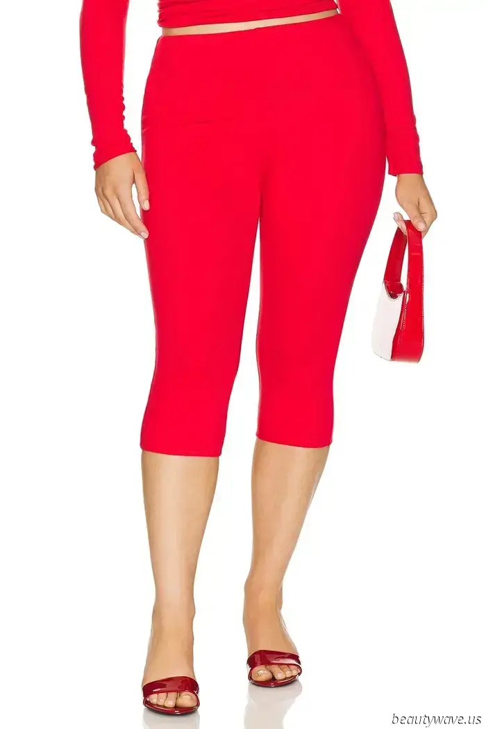 If you want to enhance your French style, this is the top pant trend to invest in, along with the shoes that pair perfectly with them.