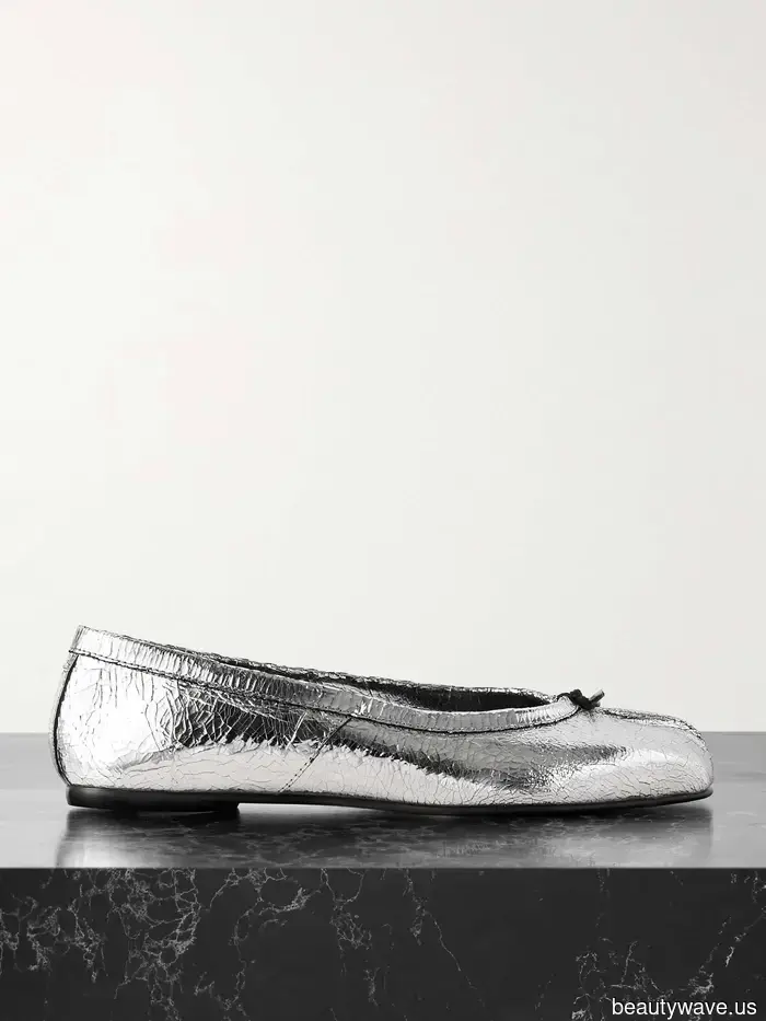 The Most Stylish Dressers Understand That It’s All About the Details—This Particular Shoe Trend Elevates White Dresses to Their Most Chic Form.