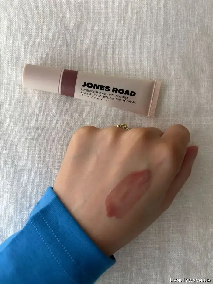 I Dislike Wearing Lipstick—Here Are 8 Moisturizing Alternatives I Rely on Instead.