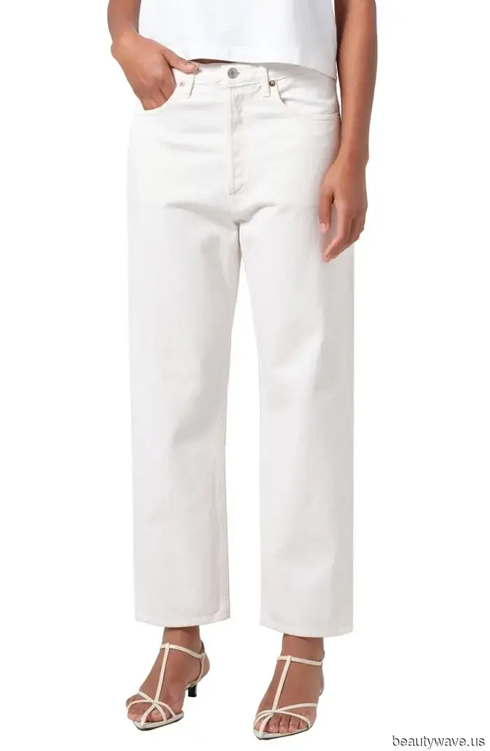 From Sweden to London: The Unexpected Jeans Color That Europeans Are Choosing This Fall