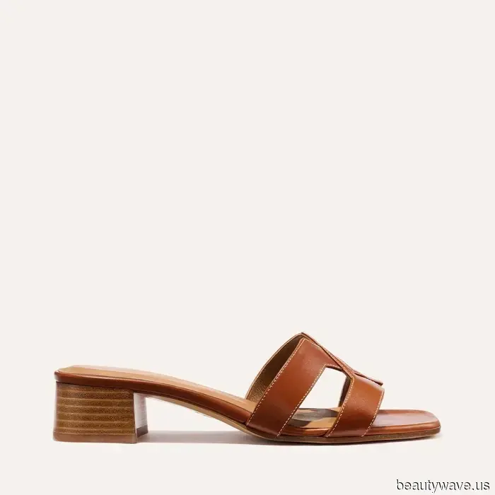 I work in fashion in NYC—here are the 7 summer shoe trends featured in my capsule wardrobe.
