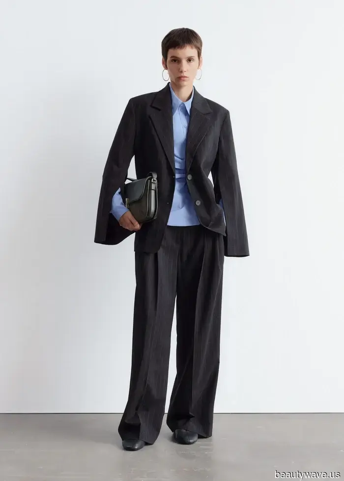 It's Official: Here Are the Essential Items French Women Will Be Sporting in 2026.