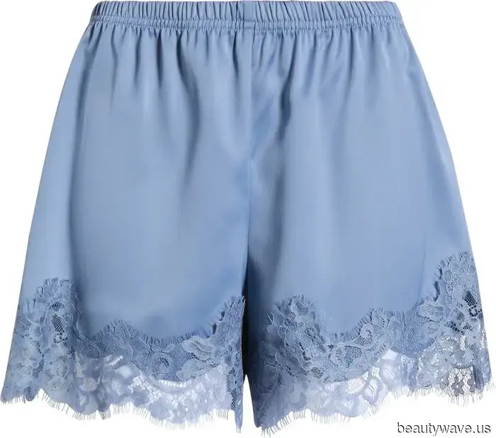 I'm a Shopping Director, and I really need you to check out these 32 incredibly stylish items.