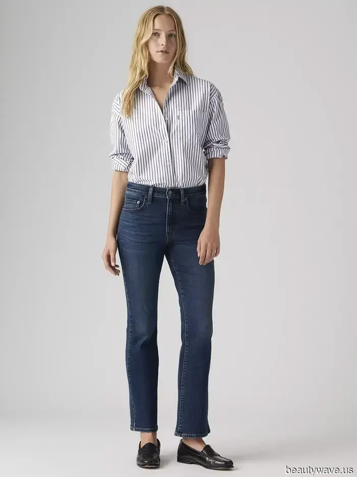 I'm a 5'1" Fashion Editor—Here are the 5 Best Bootcut Jeans for Petite Women Like Myself.